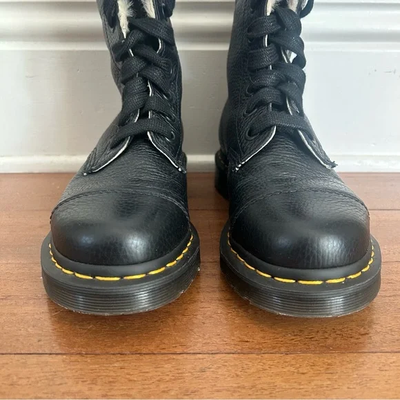 Black Womens Doc Marten Boots - Picture 6 of 16